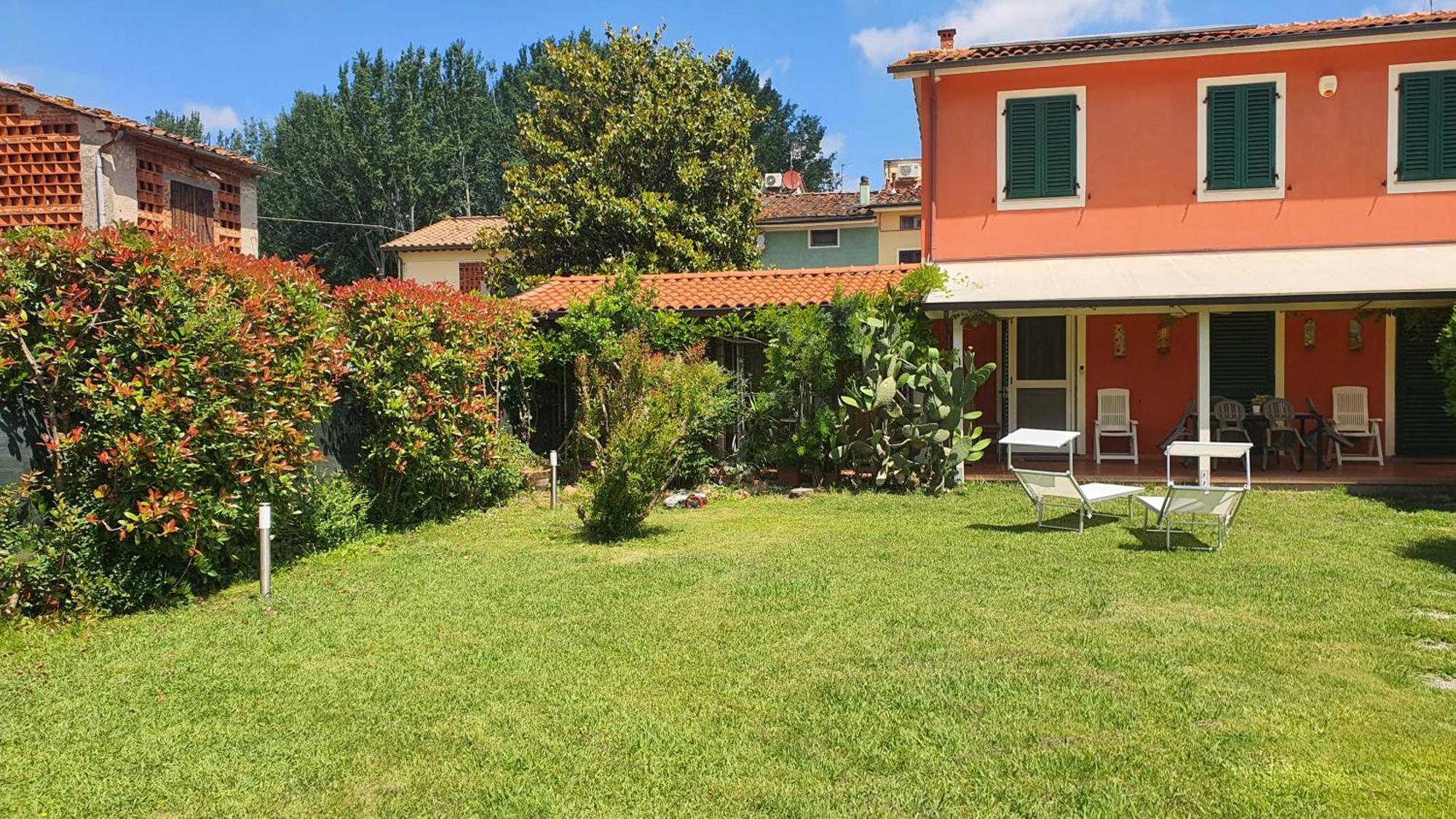 卢卡La Casa Delle Buone Letture别墅 外观 照片